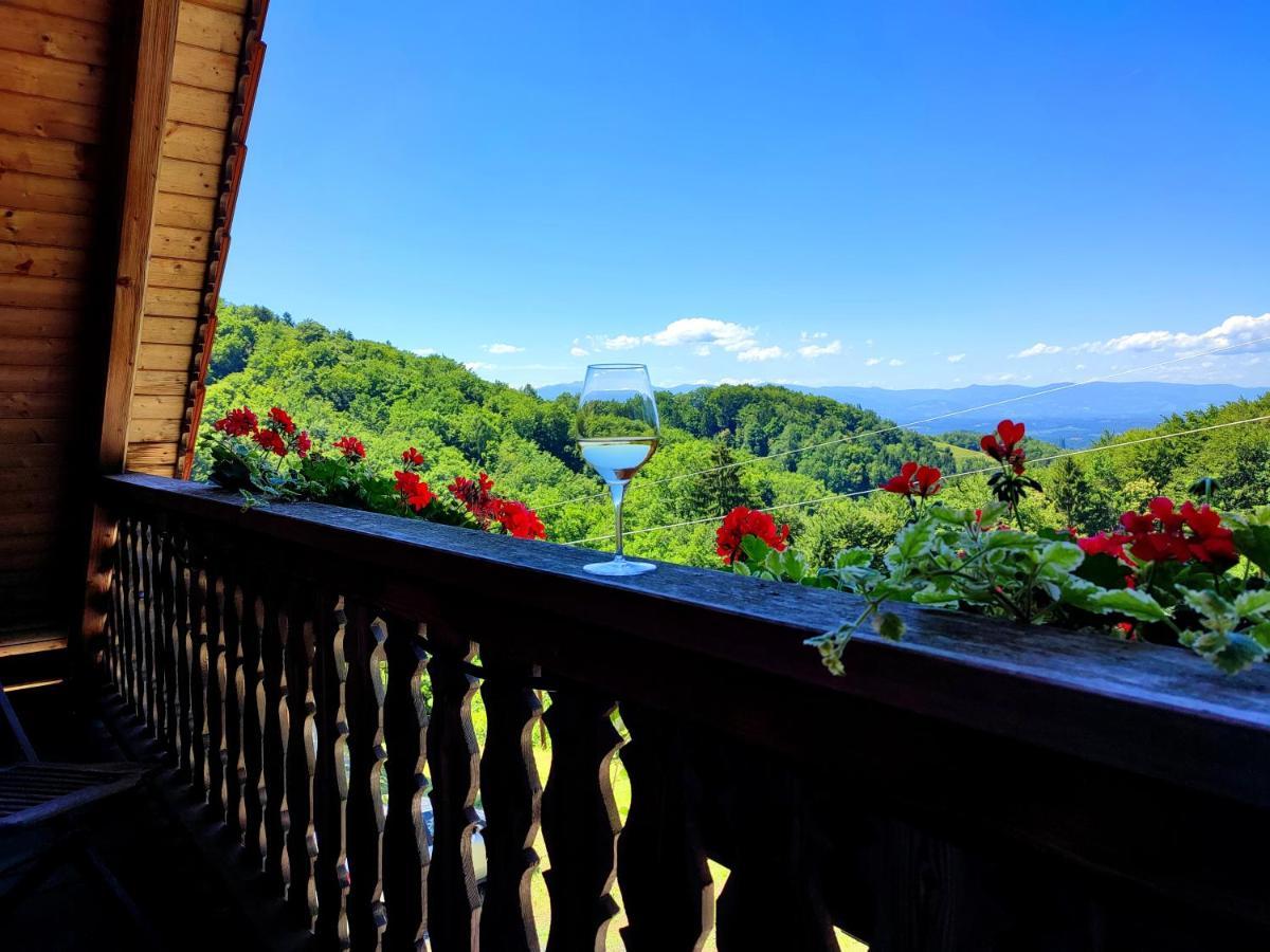Weingut Winzerzimmer Rothschaedl Лойчах Экстерьер фото