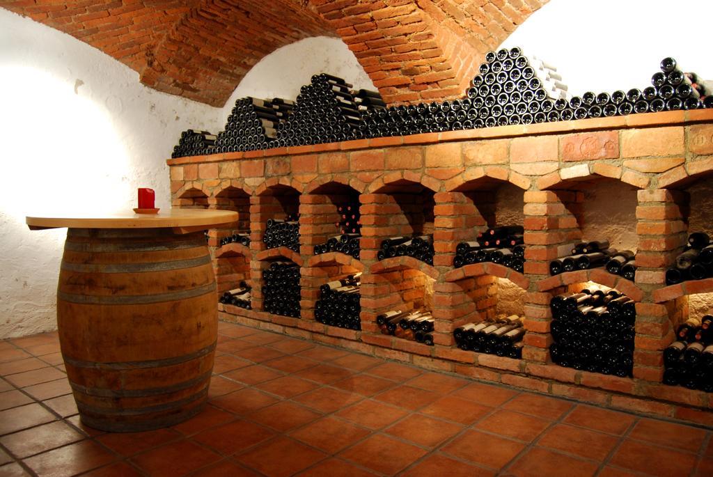 Weingut Winzerzimmer Rothschaedl Лойчах Экстерьер фото